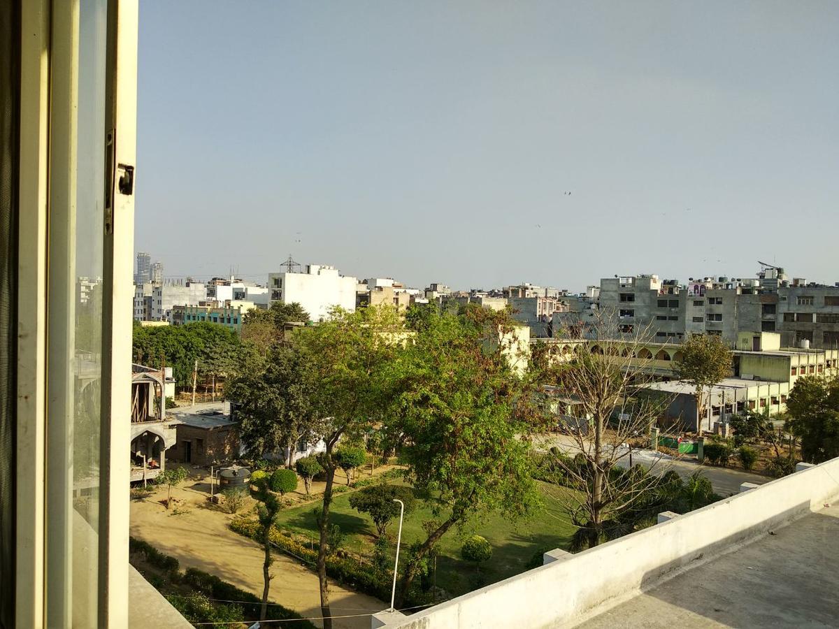The Radiance Suites And Apartment New Delhi Exterior photo
