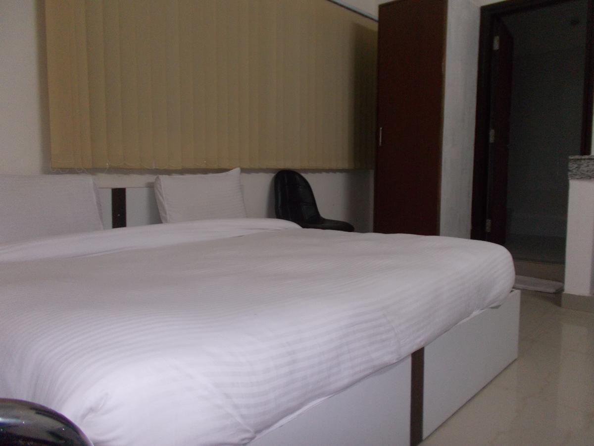 The Radiance Suites And Apartment New Delhi Exterior photo