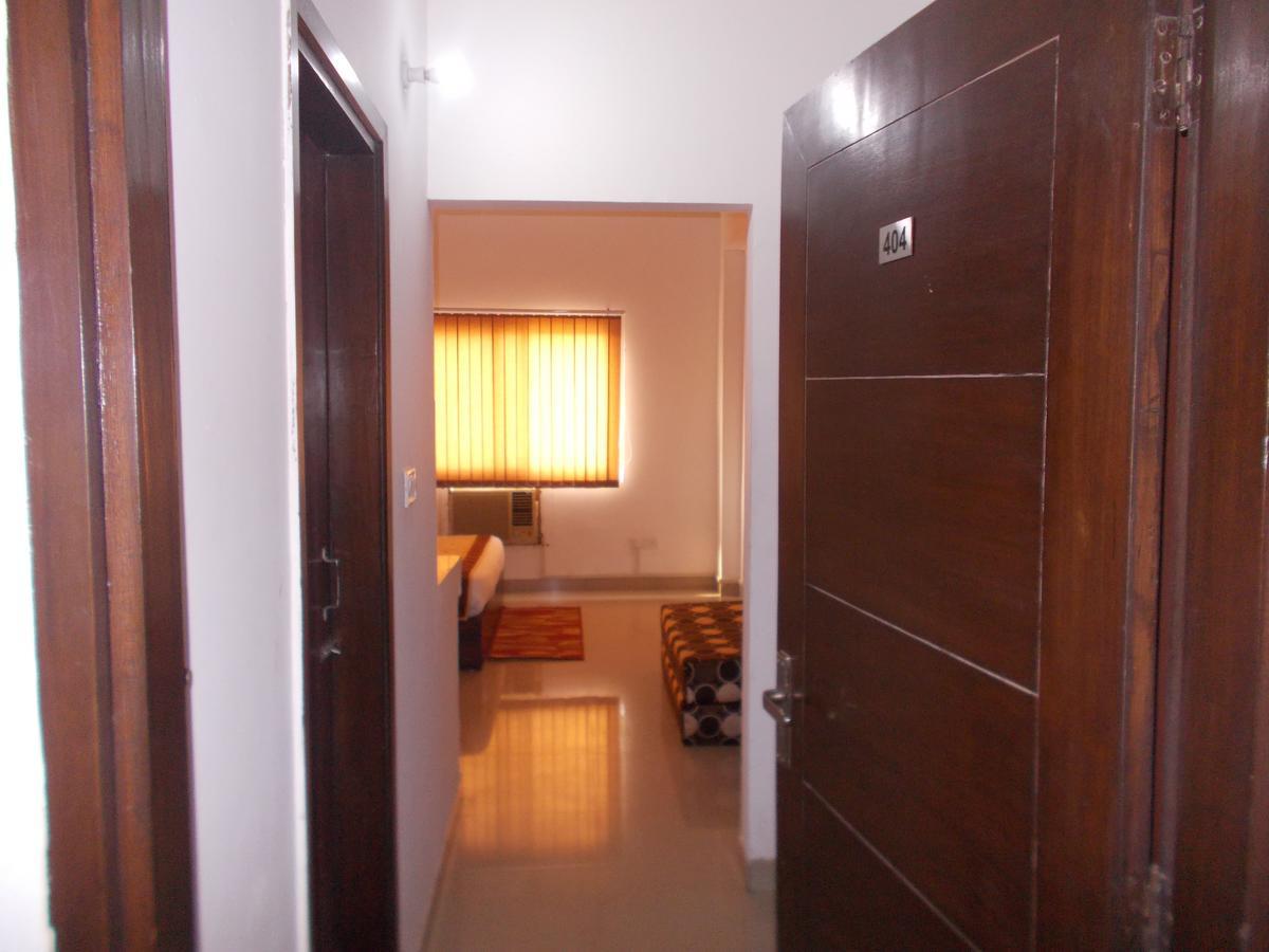 The Radiance Suites And Apartment New Delhi Exterior photo