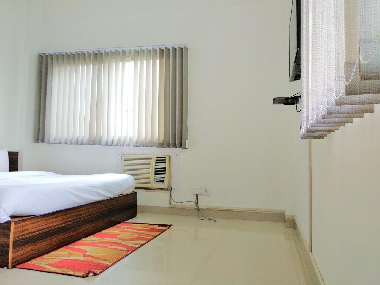 The Radiance Suites And Apartment New Delhi Exterior photo