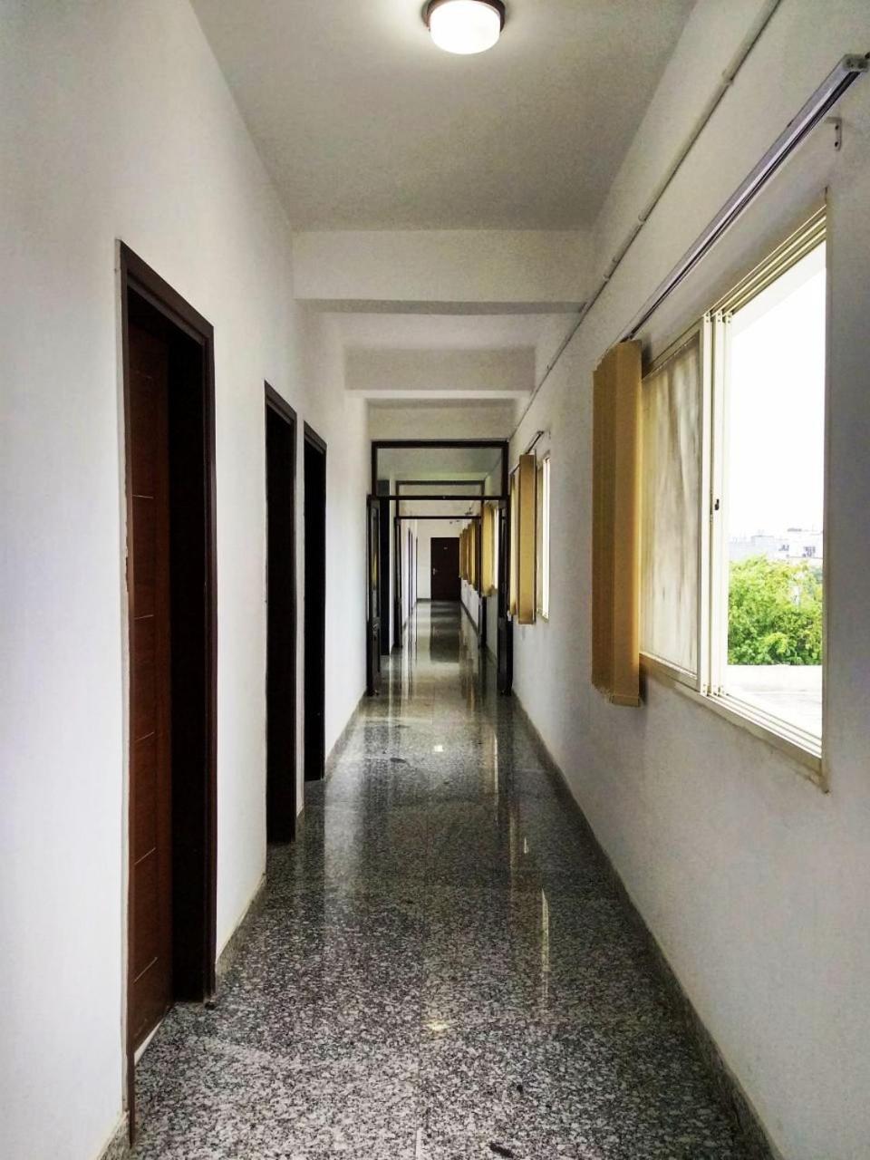 The Radiance Suites And Apartment New Delhi Exterior photo