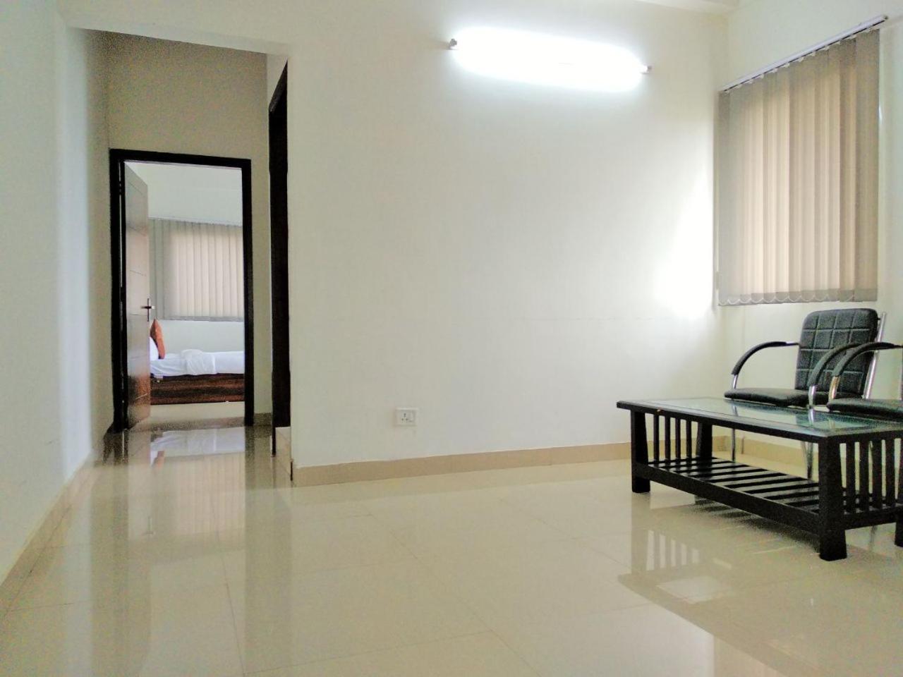 The Radiance Suites And Apartment New Delhi Exterior photo
