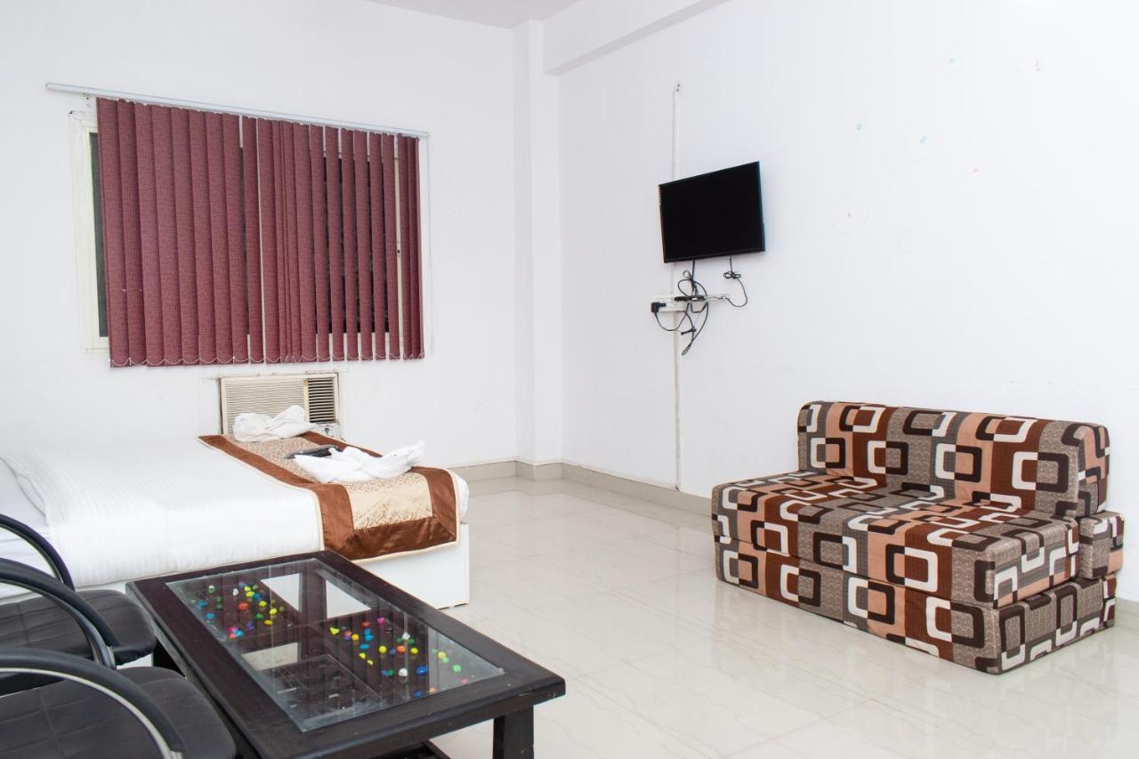 The Radiance Suites And Apartment New Delhi Exterior photo